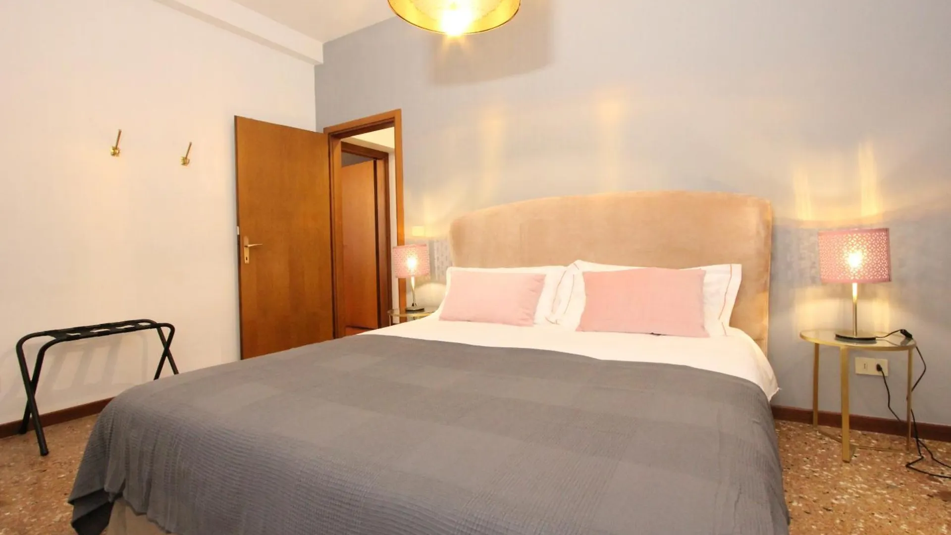 City Apartments Rialto Market Venedig